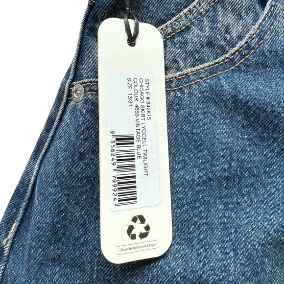 ROLLA’S Women's Chicago Denim Skirt Sz 31 Vintage Blue Casual Stretch Front Slit - Picture 3 of 13